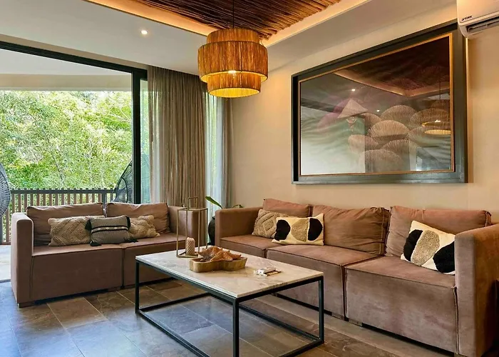 Kataluum- Luxurious Eco-chic Ph With Pool Villa