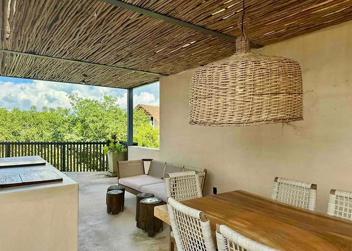 Villa Kataluum- Luxurious Eco-chic Ph With Pool