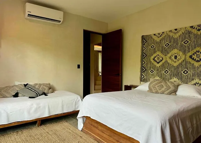 Kataluum- Luxurious Eco-chic Ph With Pool *