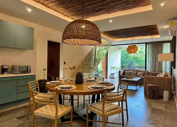Villa Kataluum- Luxurious Eco-chic Ph With Pool