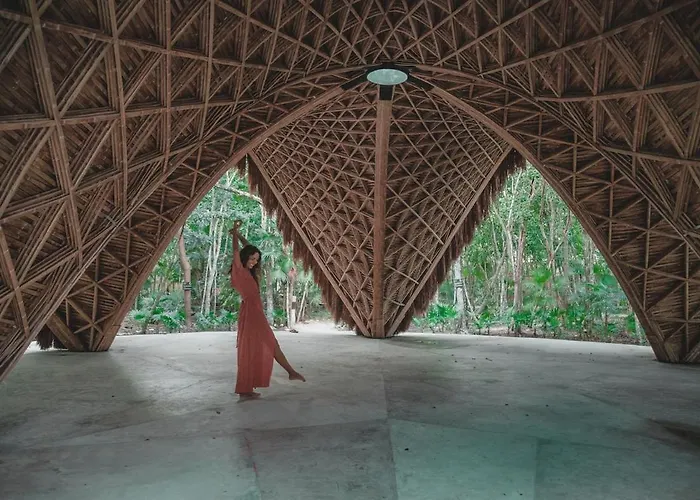 Villa Kataluum- Luxurious Eco-chic Ph With Pool