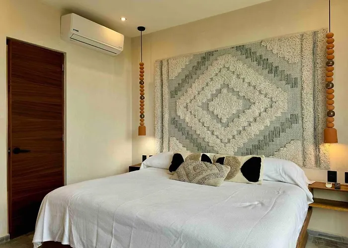 Villa Kataluum- Luxurious Eco-chic Ph With Pool